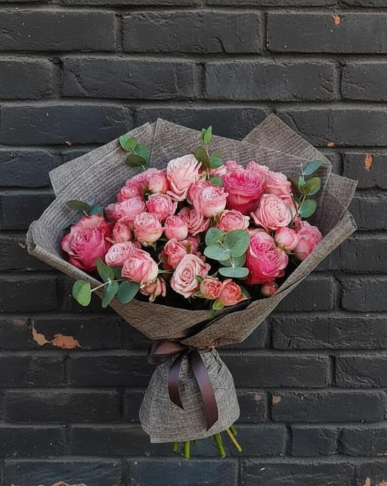 Букет цветов из: Розы в Буе