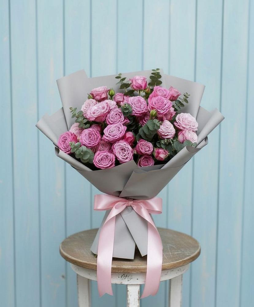 Букет цветов из: Розы в Буе