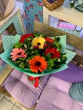 Букет цветов из:  Герберы, Хризантемы и Альстромерии #REPLACE_PRED# Буе