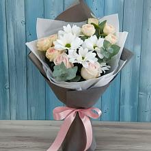 Букет цветов из:  Хризантемы и Розы в Буе