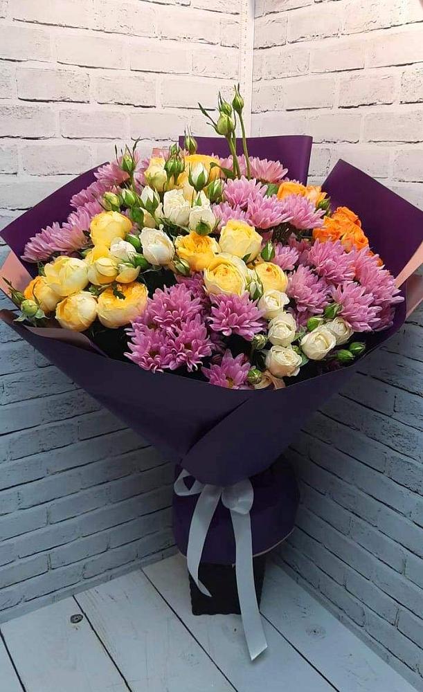 Букет цветов из: Хризантемы и Розы в Буе