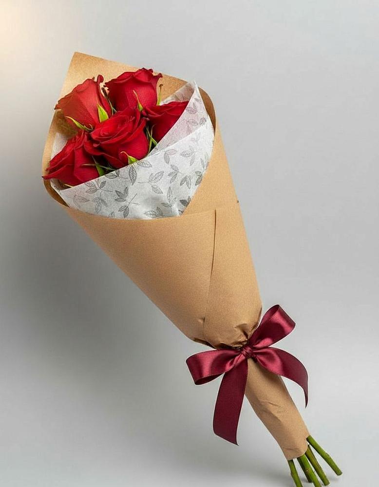 Букет цветов из: Розы в Буе