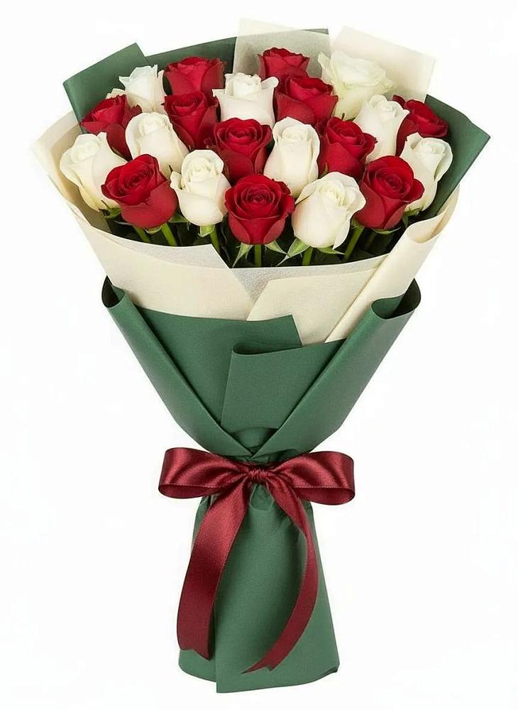Букет Микс из красных и белых роз в Буе