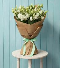 Букет цветов из:  Лизиантусы в Буе