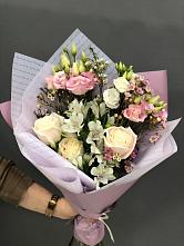 Букет цветов из:  Альстромерии, Розы и Лизиантусы #REPLACE_PRED# Буе