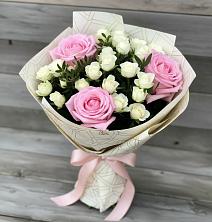 Букет цветов из:  Розы в Буе