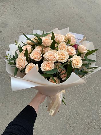 Букет Кремовые розы Латте в Буе