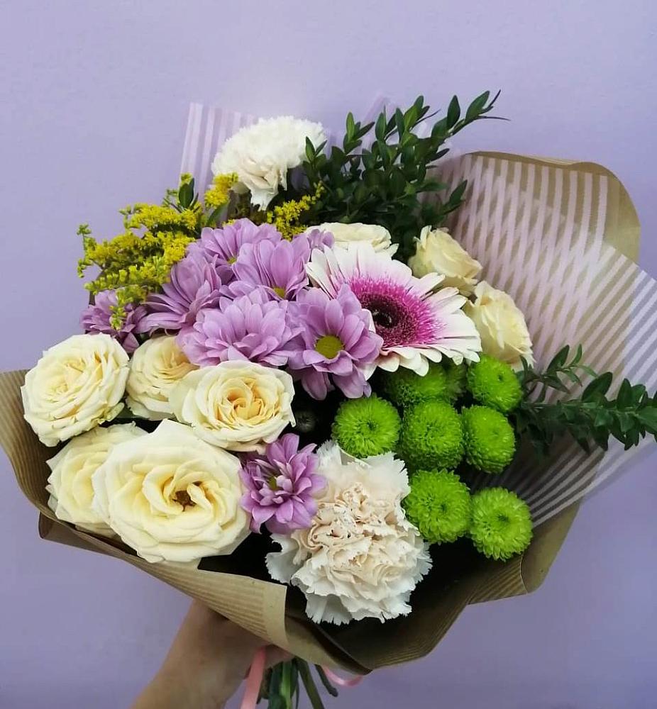 Букет цветов из: Хризантемы, Розы, Гвоздики и Герберы в Буе