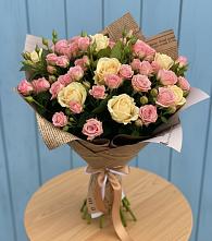 Букет цветов из:  Розы в Буе