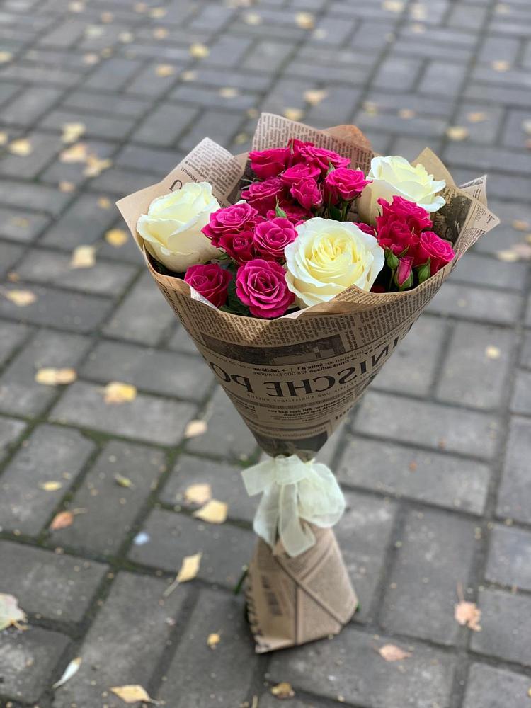 Букет цветов из: Розы в Буе