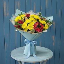 Букет цветов из:  Альстромерии и Хризантемы в Буе