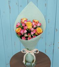 Букет цветов из:  Розы в Буе