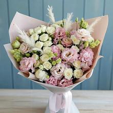 Букет цветов из:  Альстромерии и Розы в Буе